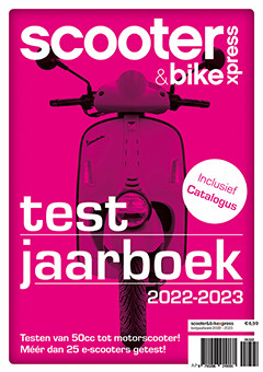 Tijdschrift Scooter&BikeXpress + complete catalogus Test jaarboek 2022 - 2023