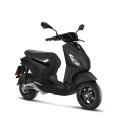 Piaggio 1+ elektrische scooter. zwart